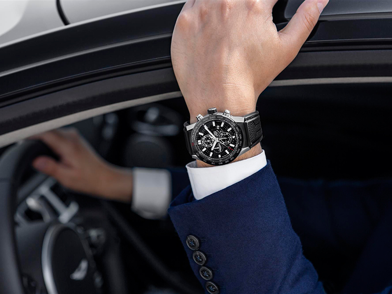 TAG Heuer Carrera Calibre Heuer 01 Aston Martin Special Edition - تحفة فنيّة فاخرة تنطلق في العالم